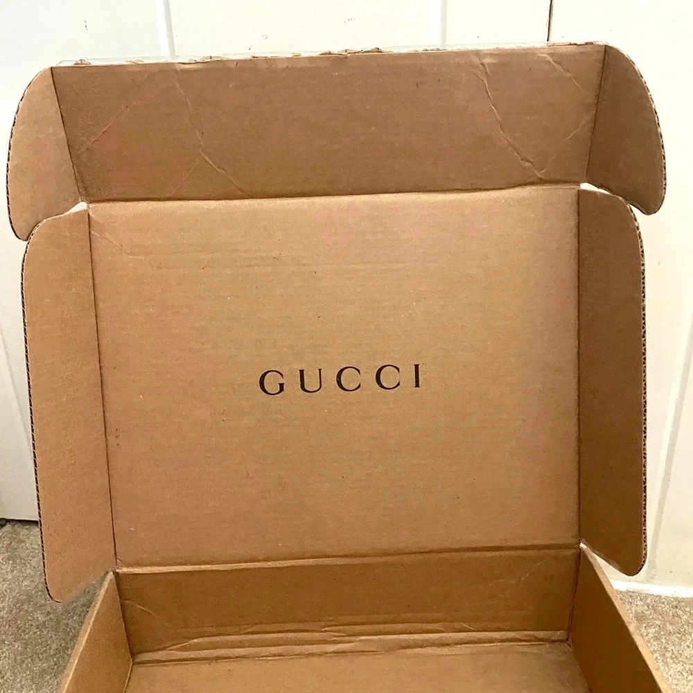 GUCCI shipping cardboard box brown big flat package for tote bag purse boots tan
